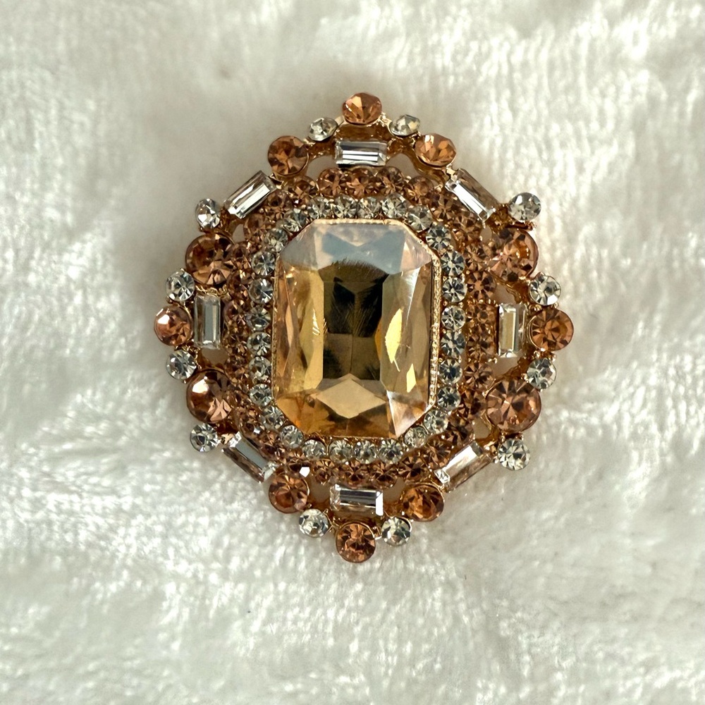 Elegant Gold and Silver Rhinestone Brooch